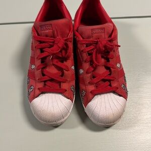 Superstar Adidas - Size 8 but fit like a size 9